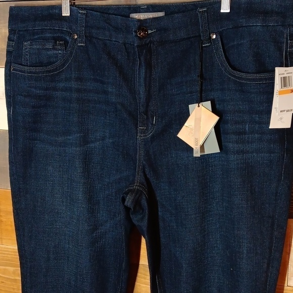 Melissa McCarthy Seven7 Jeans 24 Slim Boot 24 - Picture 3 of 11